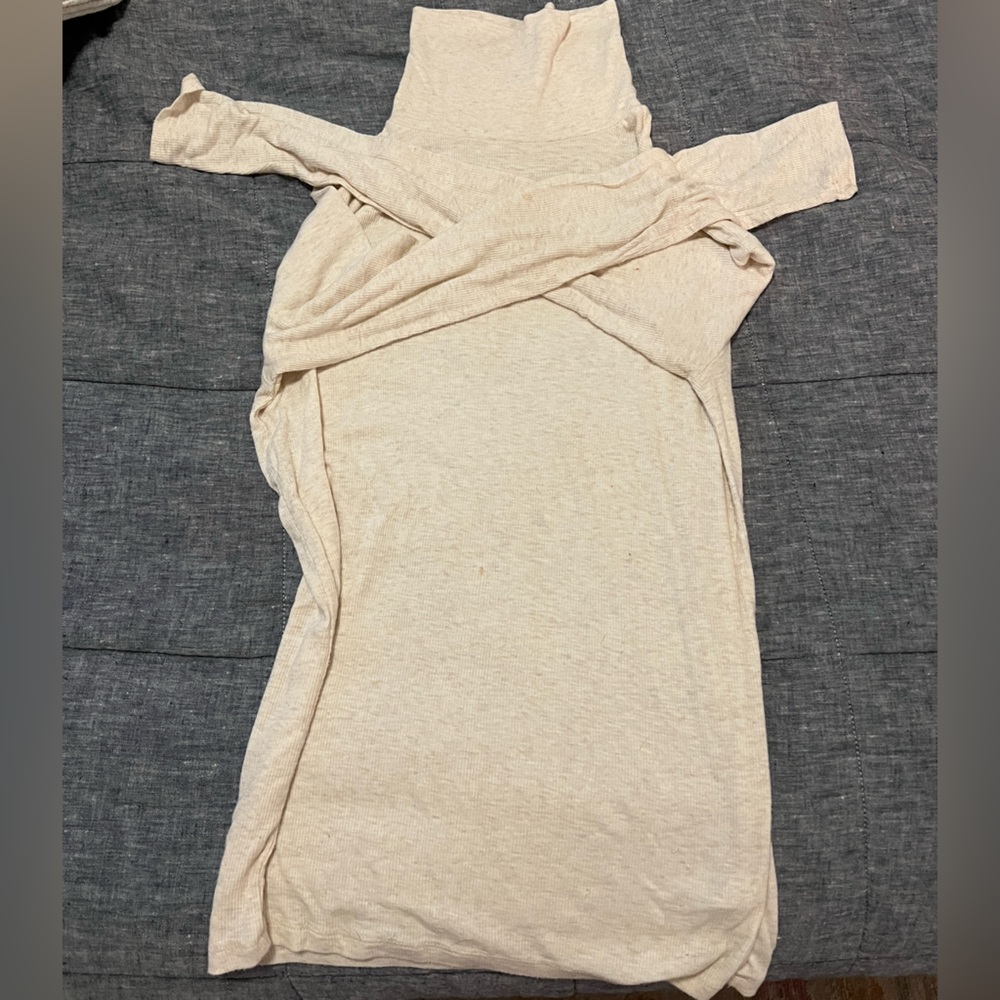 Aerie Soft Turtleneck size medium